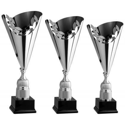 cod. 2.569 - Serie di 3 trofei cm 63-58-53 Made in Italy