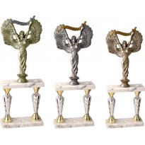 Serie di 3 trofei cm 50-48-47