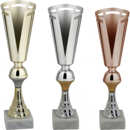 cod. 13.209.6 - Serie di 3 coppe cm 37-36-34 m6