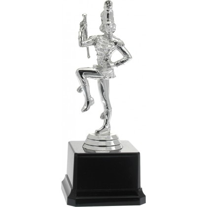 cod. 16.051 - Trofeo majorette cm 18