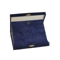 Astuccio velluto cm 17x14 con imperfezioni