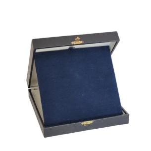 cod. P.AS18.001 - Astuccio cm 18x18x4 cart. Blu