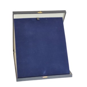 cod. P.AS31.03 - Astuccio cartoncino cm 31x25