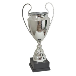 cod. P605.22 - Trofeo con manici cm 67 ø 22